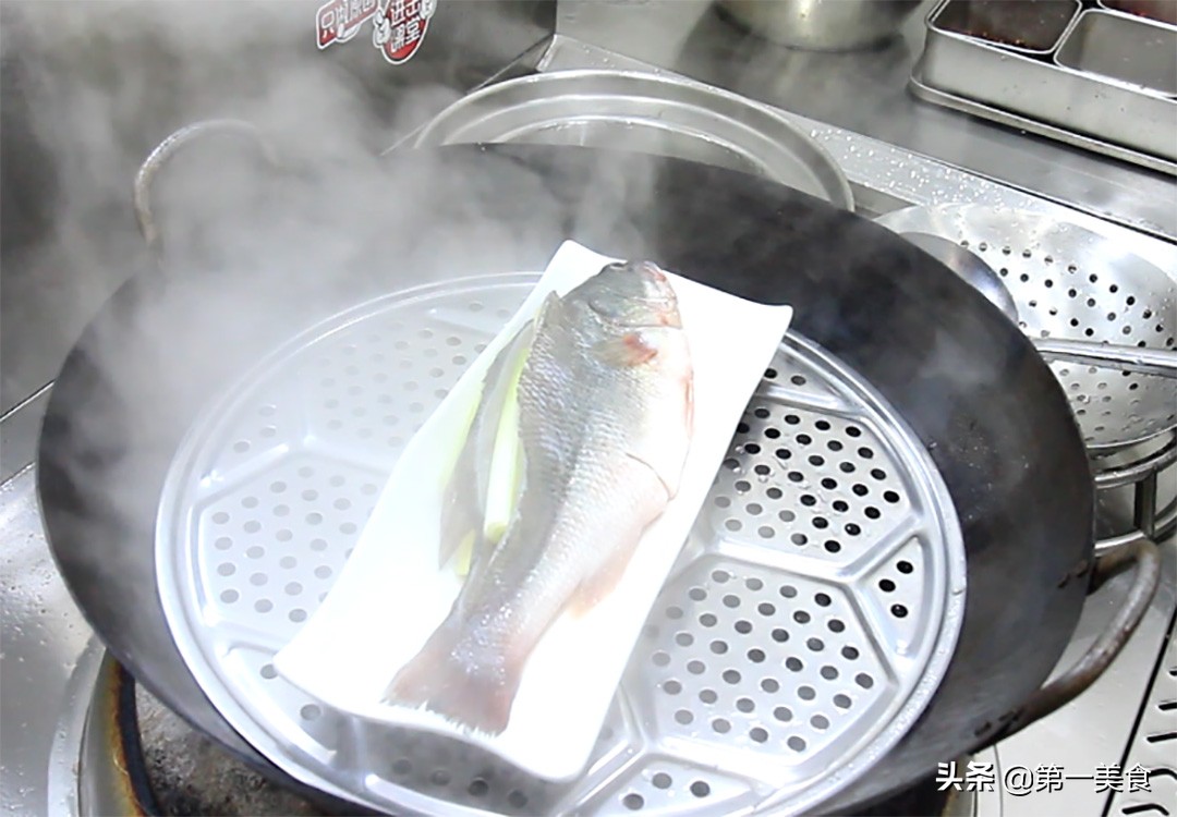 减肥不用吃得太单调，6道家常菜，热量低又健康，别再吃水煮了