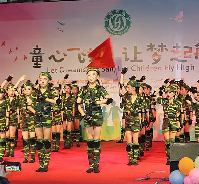 揭秘深圳鹏兴实验学校！学位供不应求，这所学校到底有什么魅力？