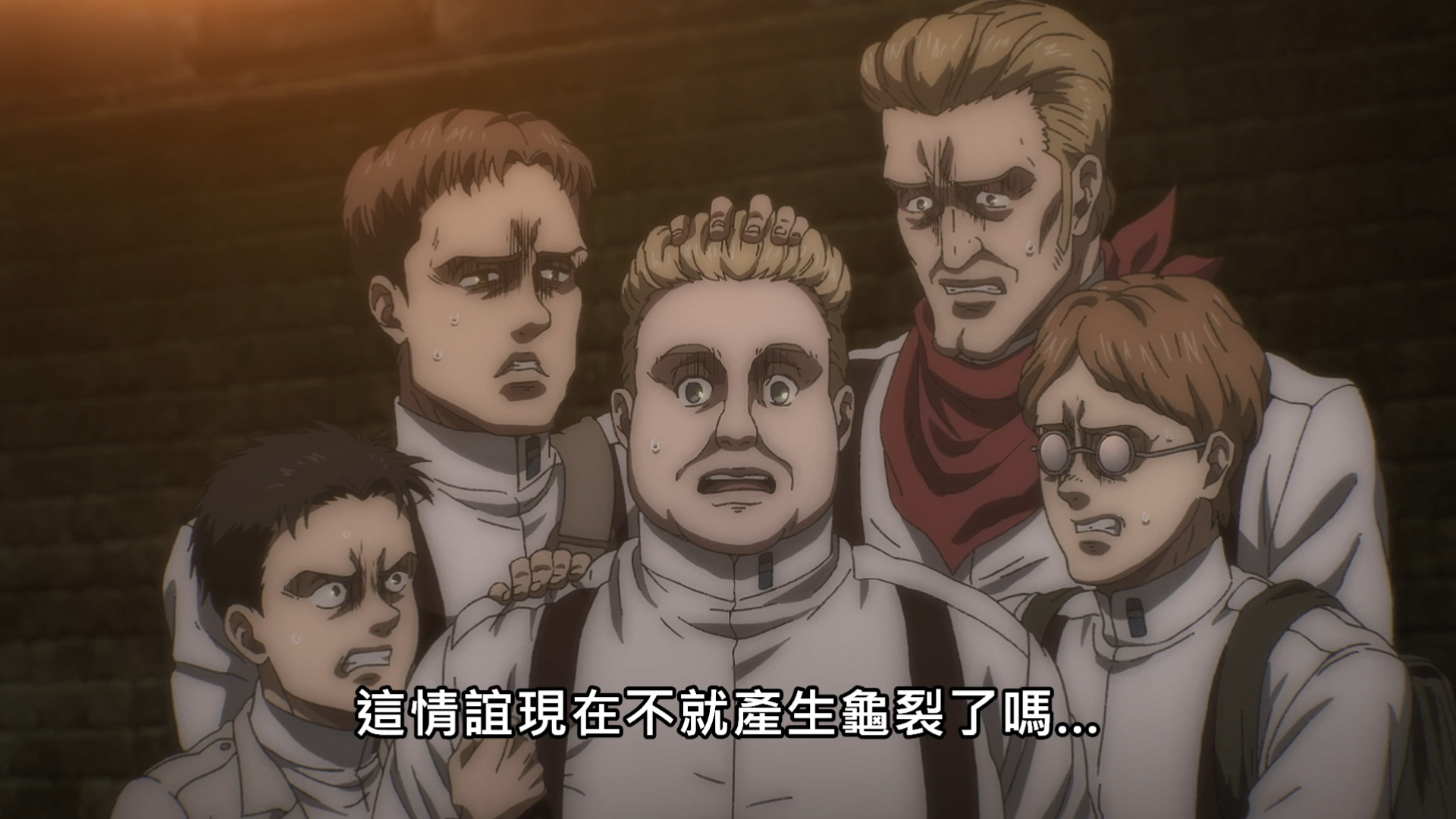 皮克的这个拥抱把波尔克也看傻了,皮克说是为了维系队友间的情谊