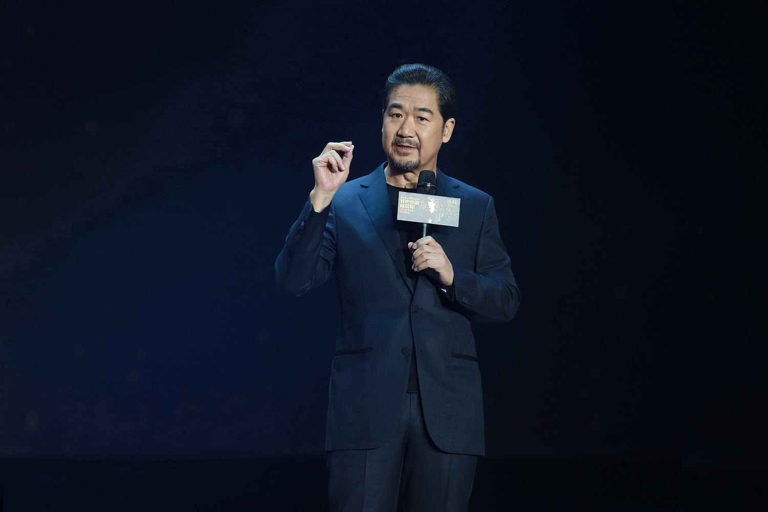 4个女人2段婚姻，“皇帝专业户”张国立，到底是个怎样的人？