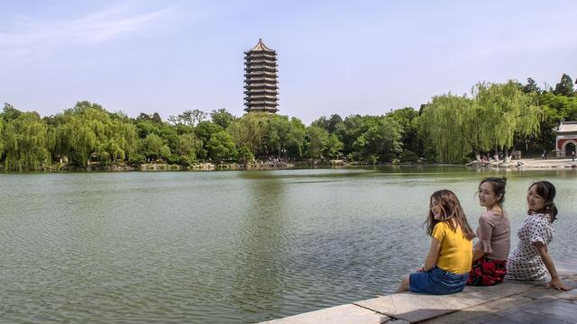 文科类大学排名：京城“四大学府”实至名归，南大、武大紧随其后