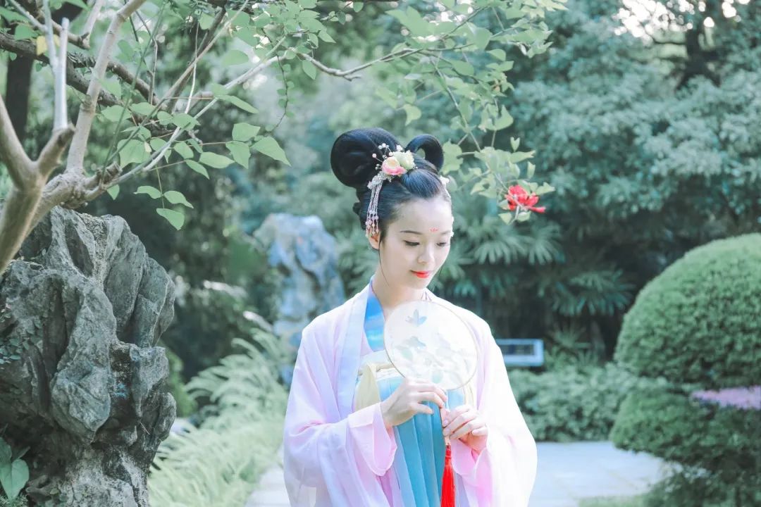 30个感悟人生的诗词句子，看完整个人都通透了-第3张图片-非凡网