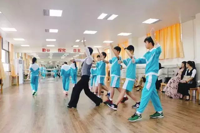 当教育遇上“个性化定制”，从侨乡走向世界