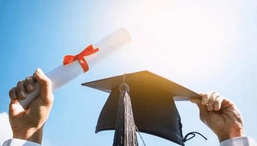 高考录取中，招生办老师给你打电话不是骚扰，而是再给你一次机会