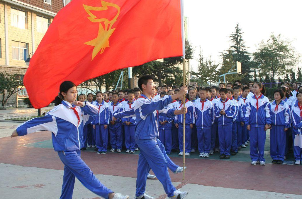 “世界各国校服”火了，日韩校服很抢眼，中国学生：都比我们好看