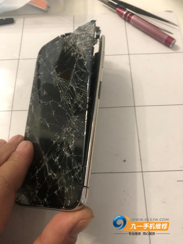 iphonex摔碎照片图片