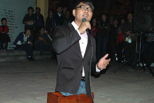 无腿勇士陈州:13岁意外失去双腿,从乞丐逆袭成励志演说家