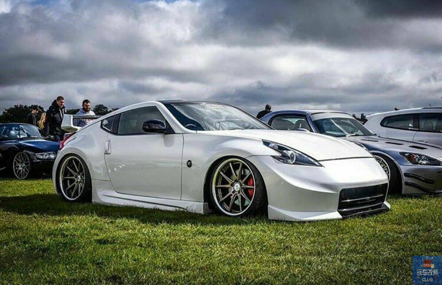打造“极致美感”的“亮白色”日产370Z GT，真正的汽车艺术品！