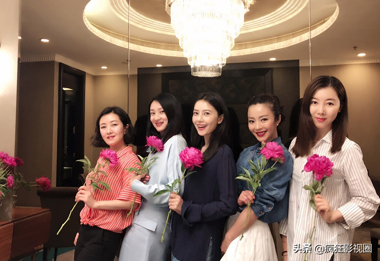 脑洞神剧《魔幻手机》开播13年，主演现状一个比一个惨