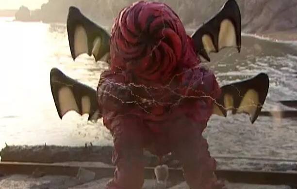 异能兽虽然是入侵者,但是在铠甲勇士眼内,他们也值得尊重,他们是身先