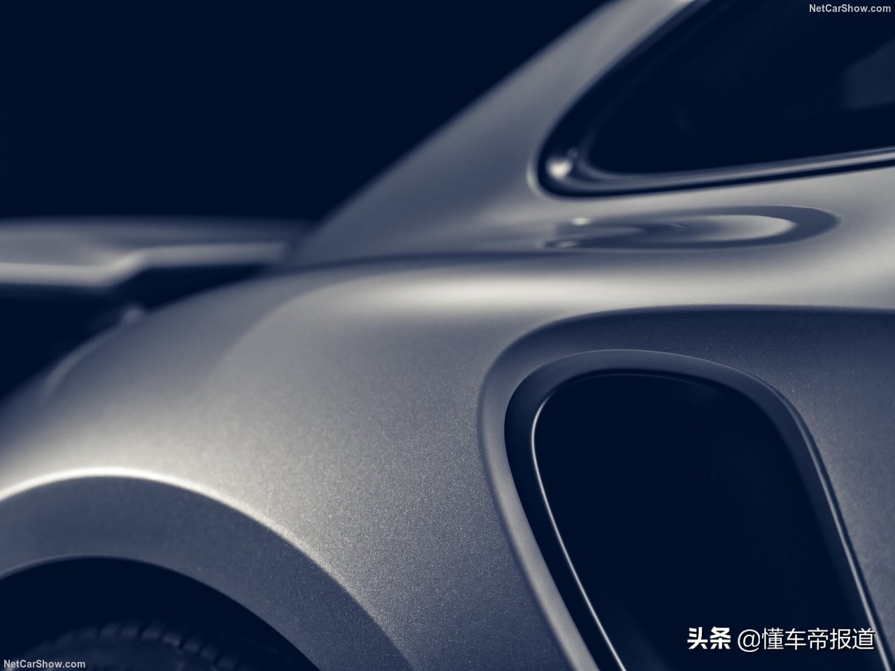 疯狂的“青蛙”！保时捷911 Turbo S新车解析 