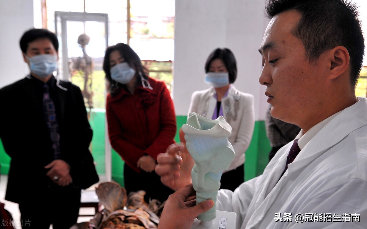 成都有哪些适合初中生读比较好的卫校？