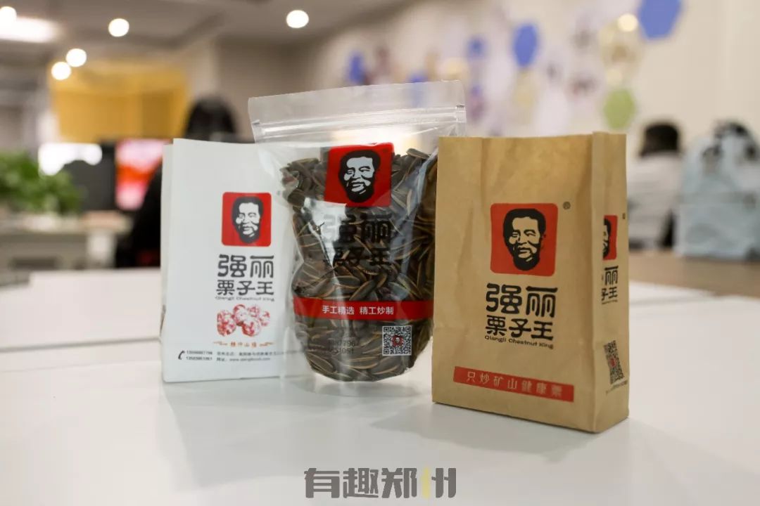 傻乐瓜子的介绍（一份郑州的年货店铺测评）