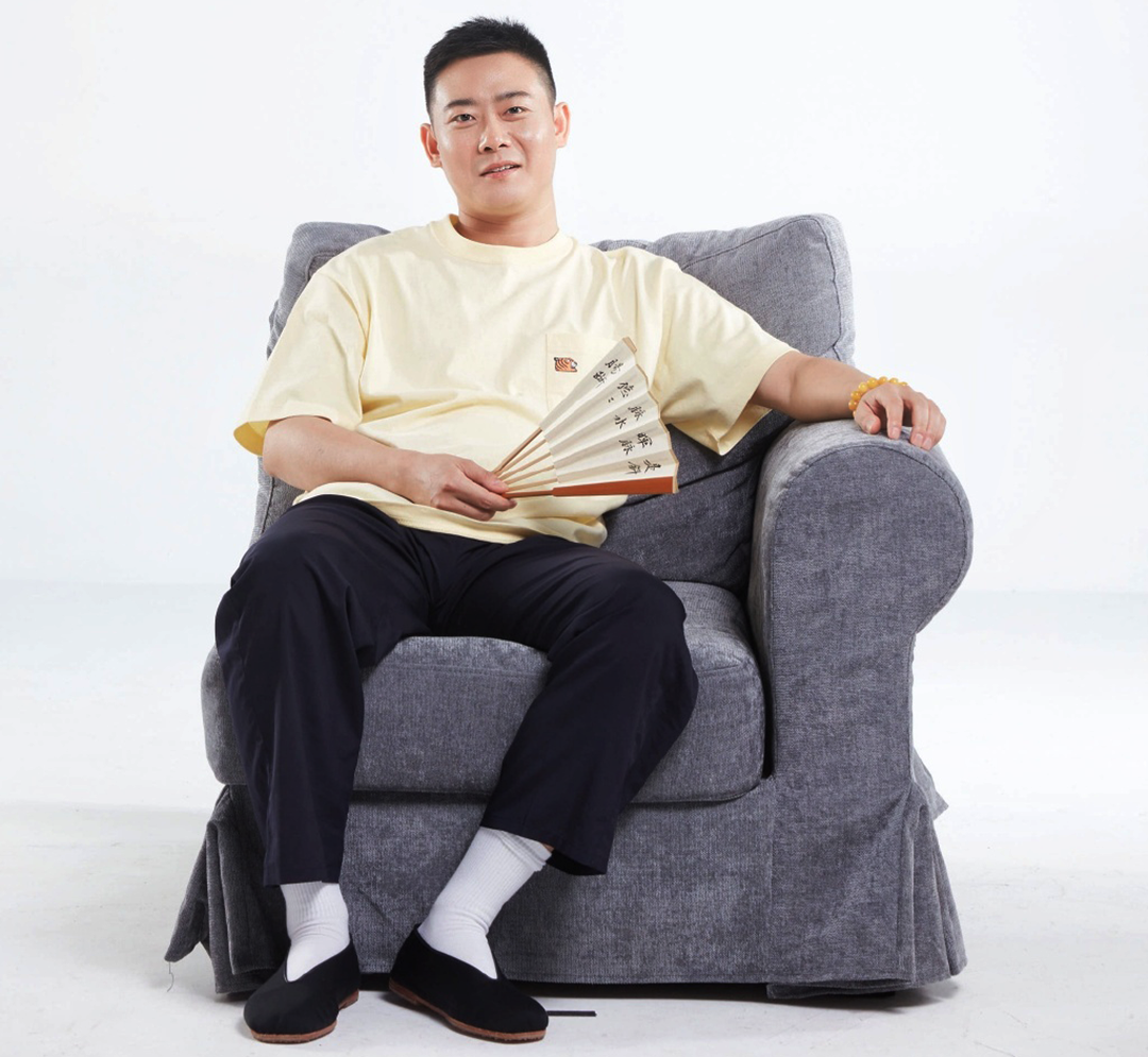 德云社演员评论区轰炸节目组，要车要酒要化妆品，队形一致有预谋