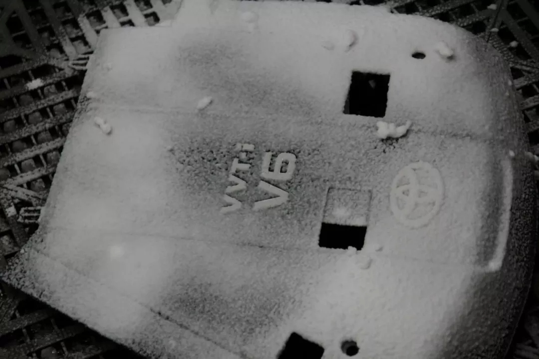 老车翻新，2004年的普拉多LC120翻新复活，气场十足