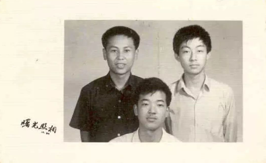 俞敏洪：三次高考圆梦北大，从英语渣子逆袭成为英语