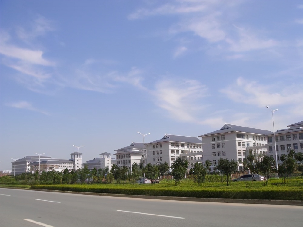 浙江迎来两校合并？官方已有明确回应，网友：校名容易被友军误伤