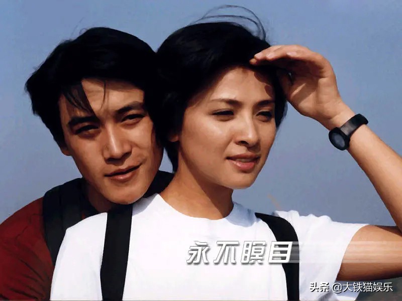 22岁的陆毅凭借阳光开朗的肖童一角迅速成名,苏瑾也因为女刑警欧庆春