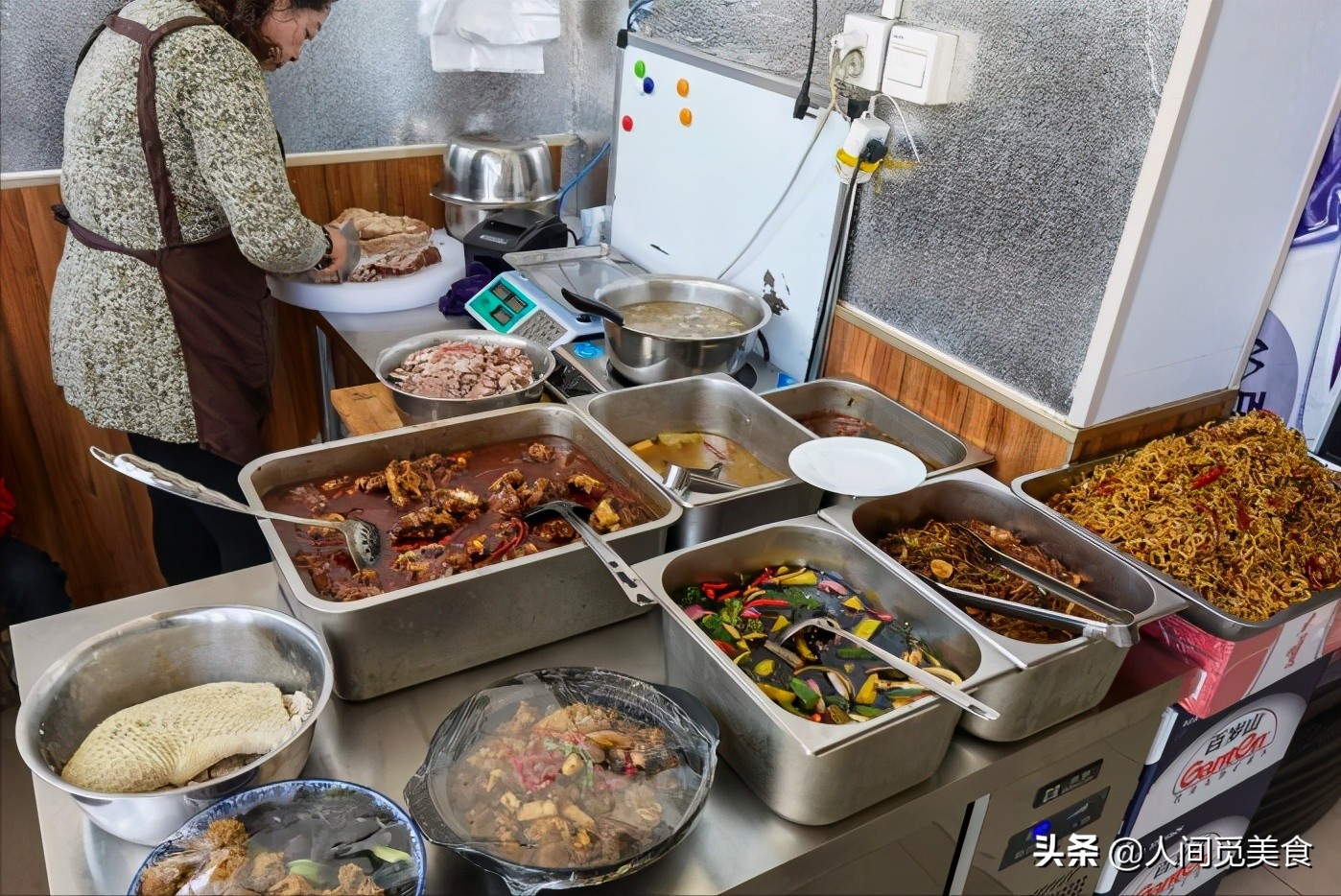 临沂排名第一的小吃店，店里只卖一道菜，山东人驱车2小时赶来吃