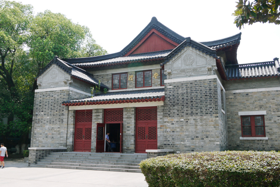 “研究生院”排行你了解吗？清华未能夺冠，第一是考研人的目标