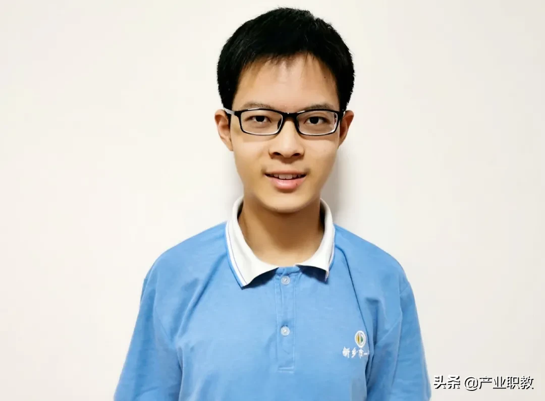 祝贺！河南省新乡一中9名学生被清华、北大等知名高校提前录取