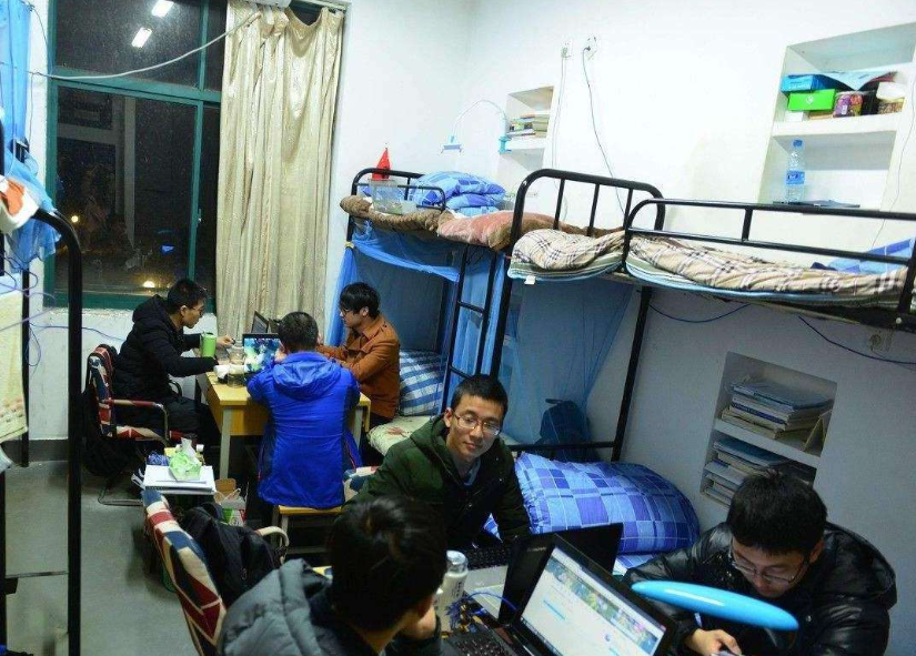 为啥大学宿舍11点准时熄灯，这4个原因是重点，学姐：可以理解