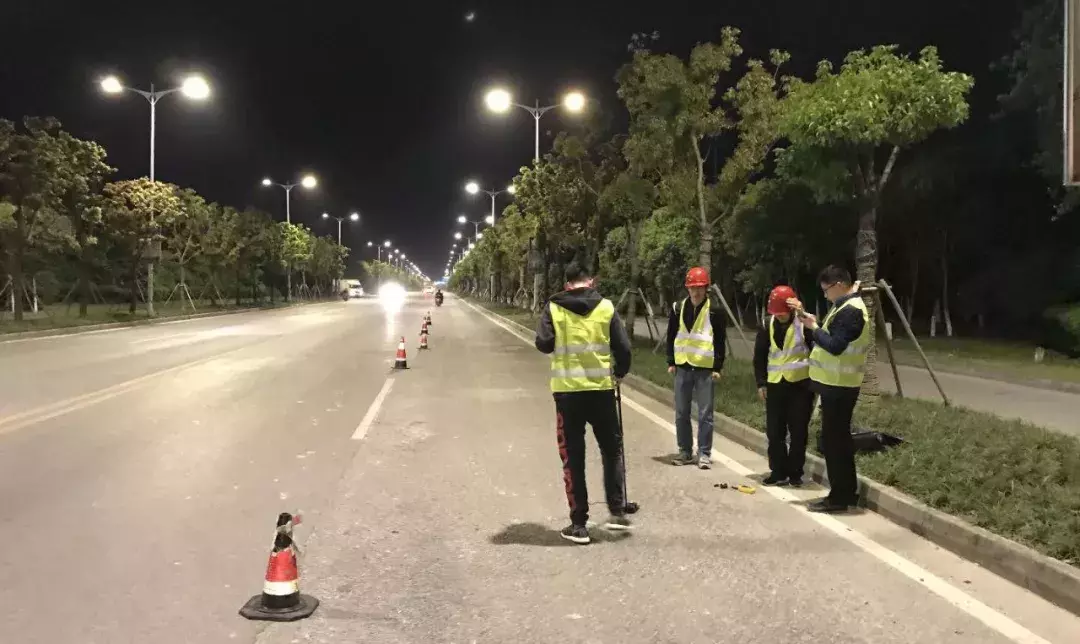 解锁夜晚和一个男人的中年梦