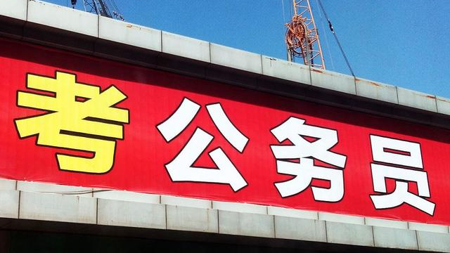 女生适合学哪些专业？推荐报考8个专业，学习难度小、就业前景好