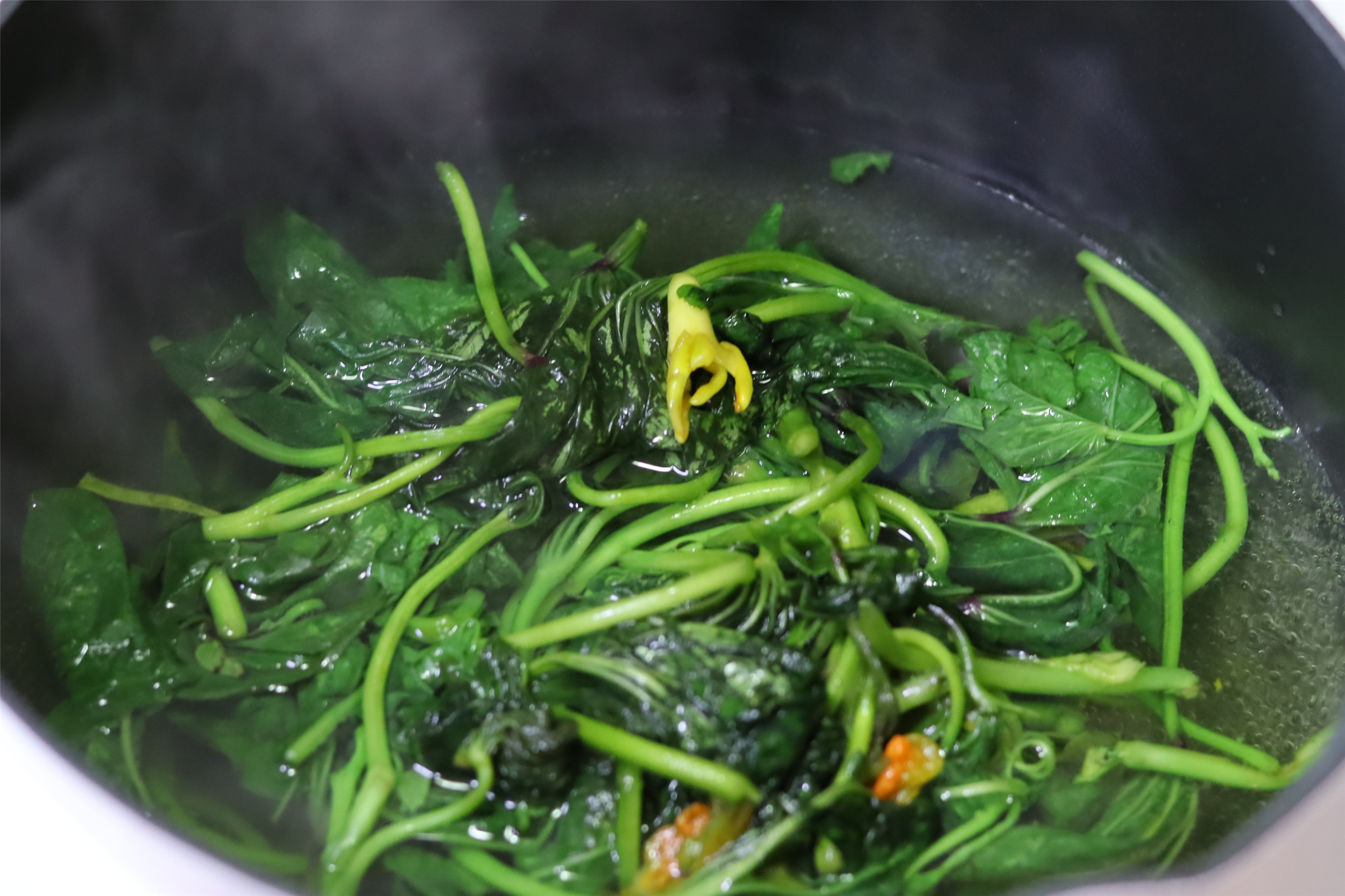 建議：這5種綠葉菜多吃，含鈣量很高，清淡飲食也能把鈣補足了