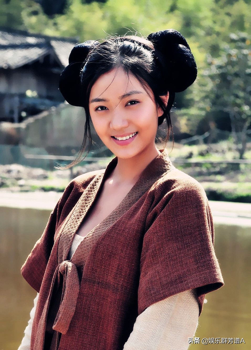 李艾1979广东广州玉容寂寞泪阑干,梨花一枝春带雨5.