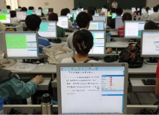 为啥高考要用“2B铅笔、黑色水笔”？看过扫描后的试卷，全明白了