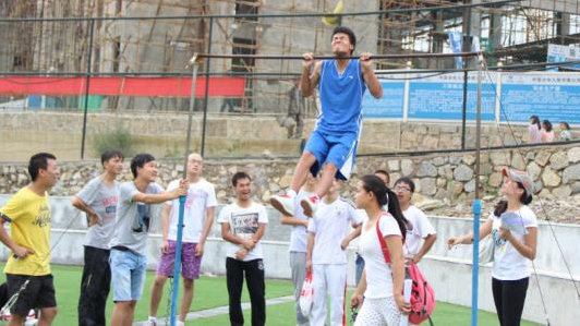 大学考试也很“难”，尤其是体测考试，让学生都直言：怕了怕了