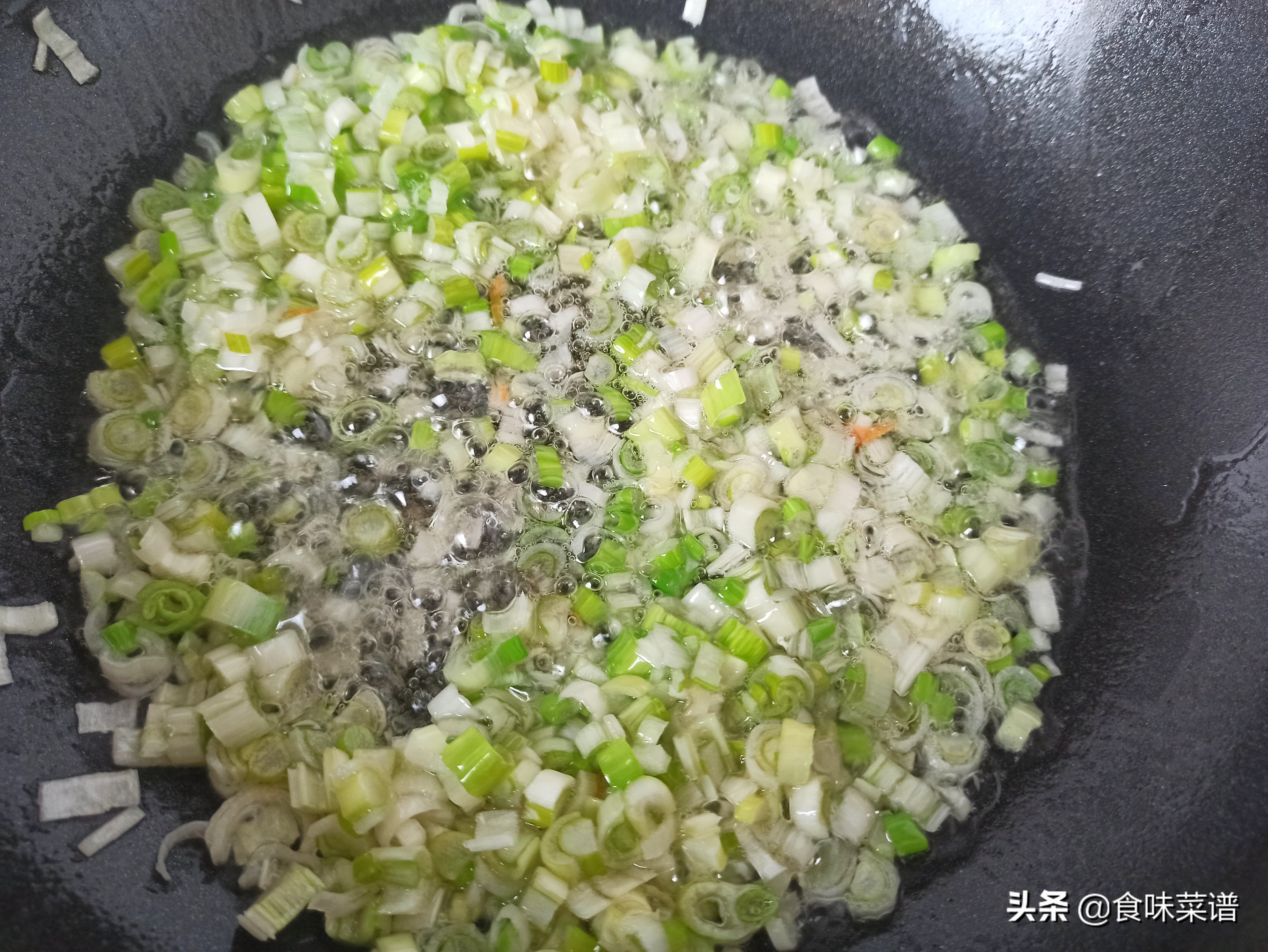 胡萝卜包饺子，营养美味又解馋，还能增强免疫力，一次3盘不够吃