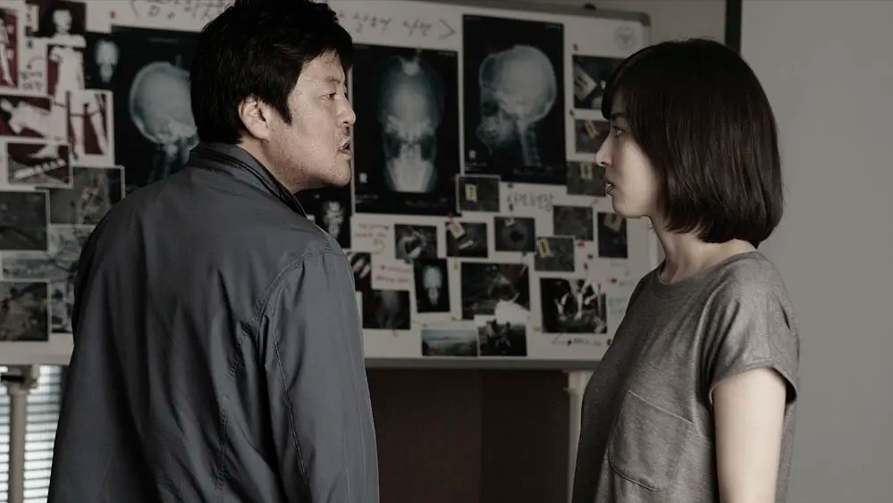 一部限制级韩国电影，法医父亲解剖亲生女儿，得知真相他崩溃了