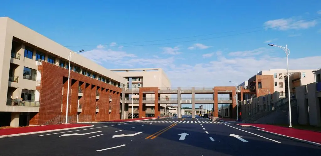 四川有所“中医药”命名的医学高校，已培养10万名医药卫生人才