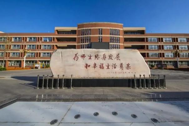 我国百强高中前十名，衡水中学与榜首失之交臂，榜首实力有目共睹