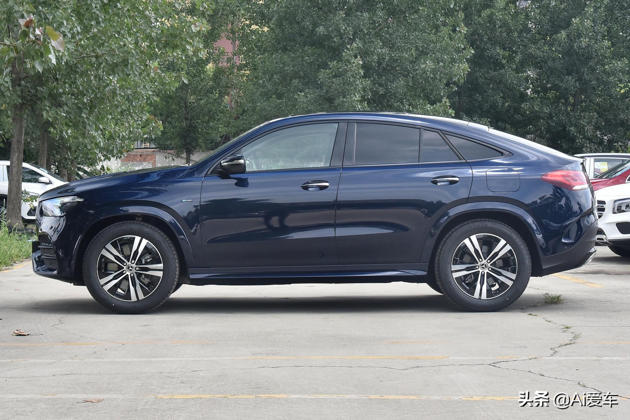 2.0T四驱油耗1.7L，进口豪华轿跑SUV，车价不错，奔驰GLE轿跑 PHEV