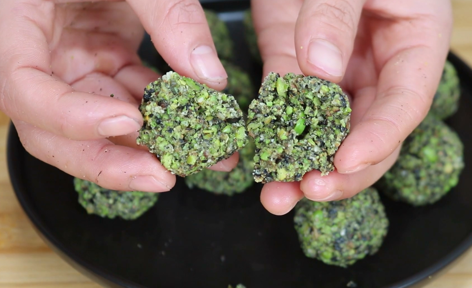 一定多吃黑豆，营养健康食品，不煮粥不打豆浆，越吃越精神