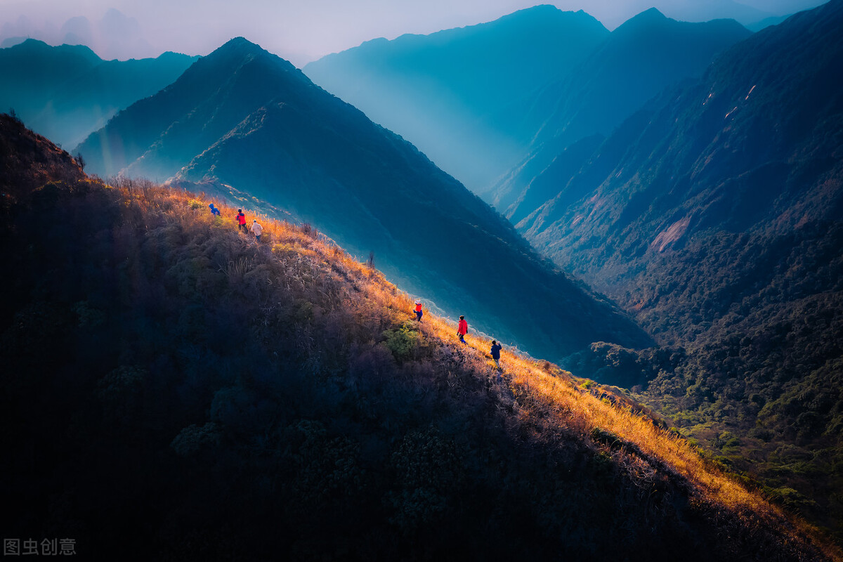 国家地理评出的中国十大“非著名”山峰，人少景美故事多