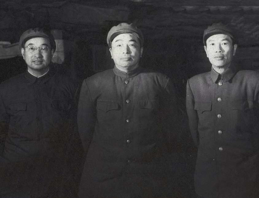 入朝在即，毛泽东却临阵换将：换掉13兵团主将！2年后才知真高明