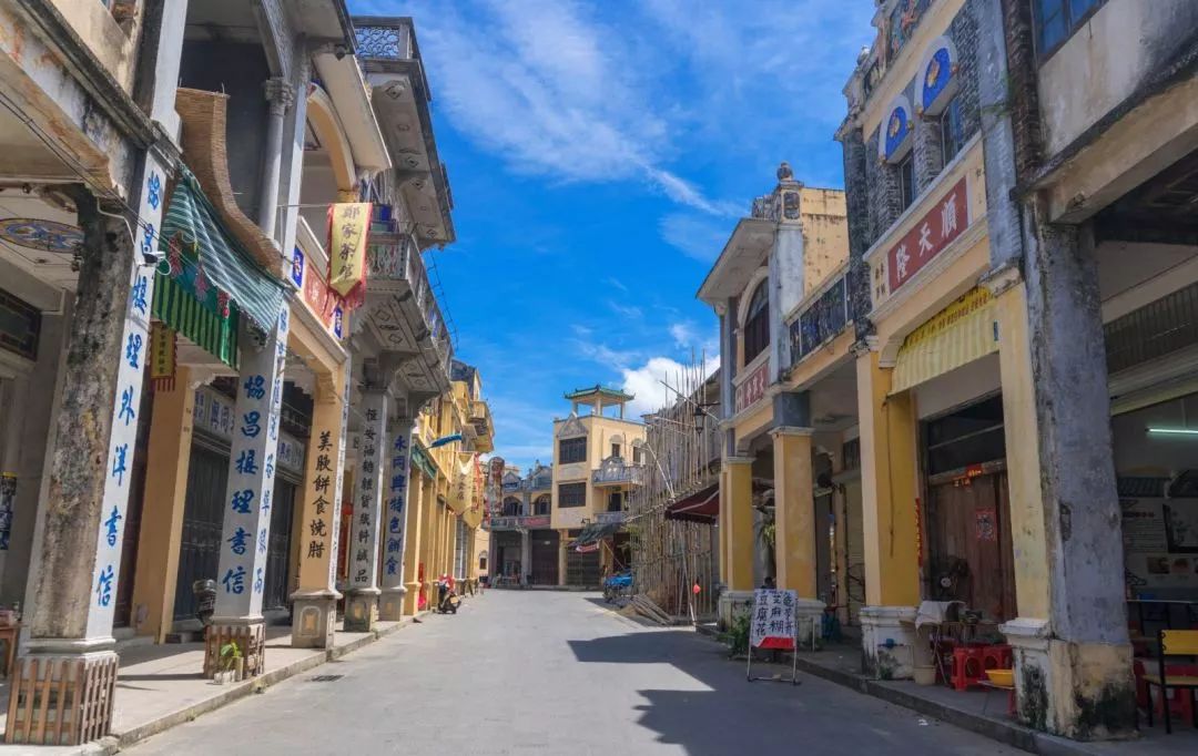 斗门古街位于斗门镇内位于珠江三角洲南端,地处珠海市斗门区西北部,东