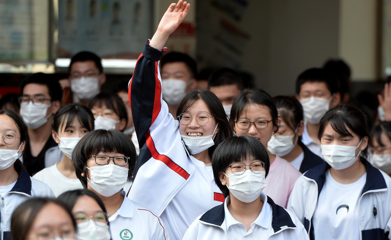 985高校也遇“滑铁卢”，断档现象严重，适合580-610分考生捡漏