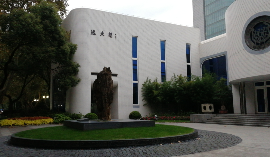 上海这所“豪横”211，分数线比985还要高，四大会计事务所争着抢