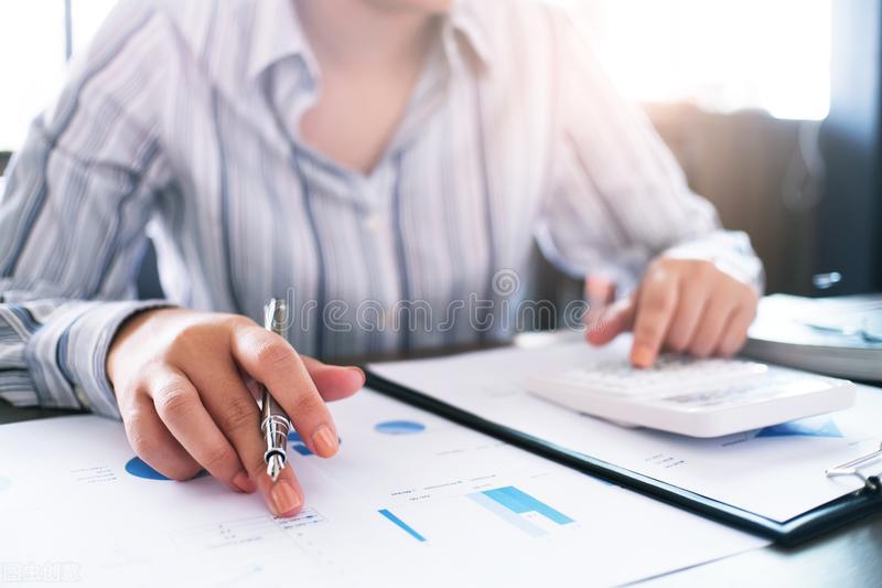 干货！从HR到老财务，月薪2万的“鬼才”会计张姐：13页分录整理