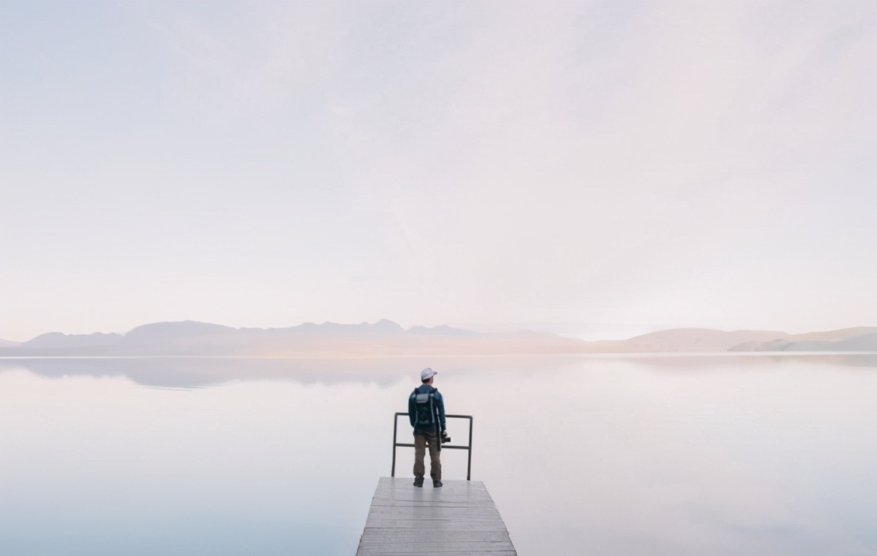 张文宏上海纽约大学全英文演讲：看完只想献上我的膝盖
