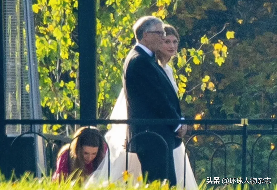 盖茨“穷养”女儿25年,马场婚礼却豪掷千万?