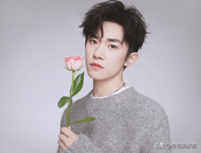 杨幂583分，关晓彤552分，还有人681分，明星高考成绩你知道多少