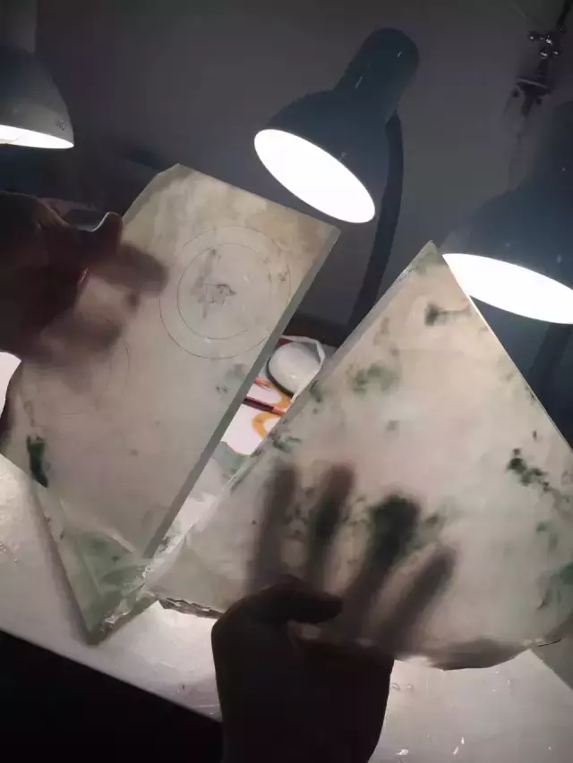 一条翡翠玉镯的诞生,经历了什么?