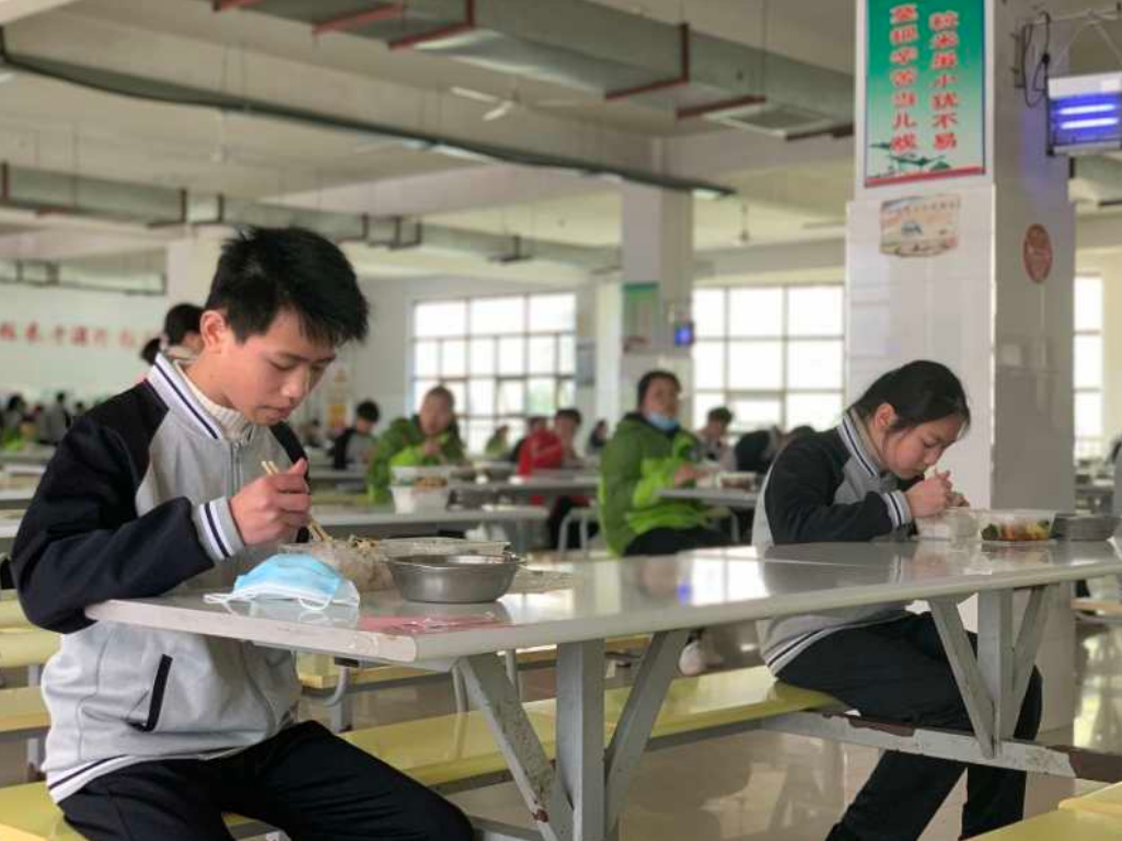 助力113万名学生复学复课，请您检阅江西“功课”！