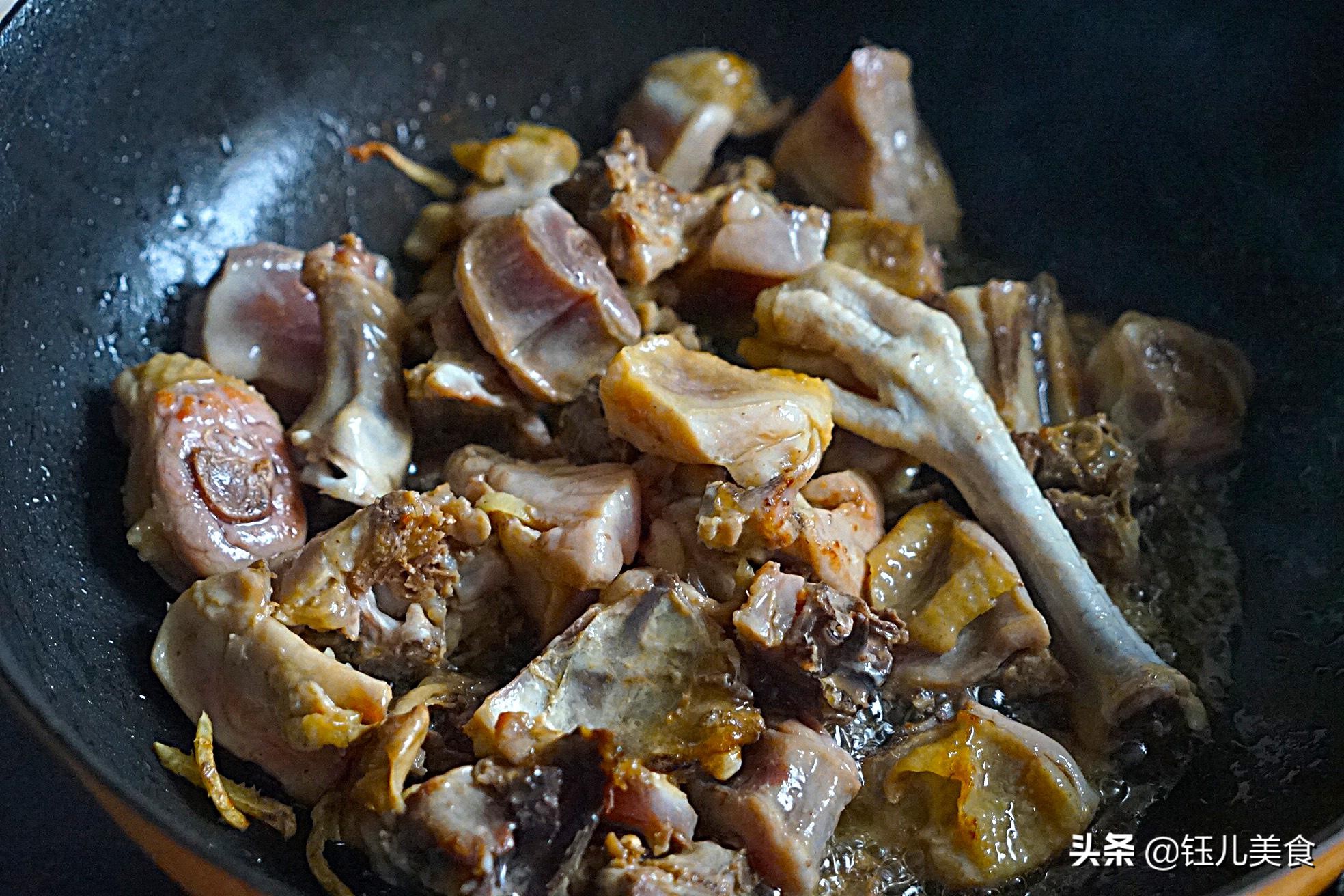 教你腊味正确做法，易熟又入味，炖上一锅不够吃，野味也没它香